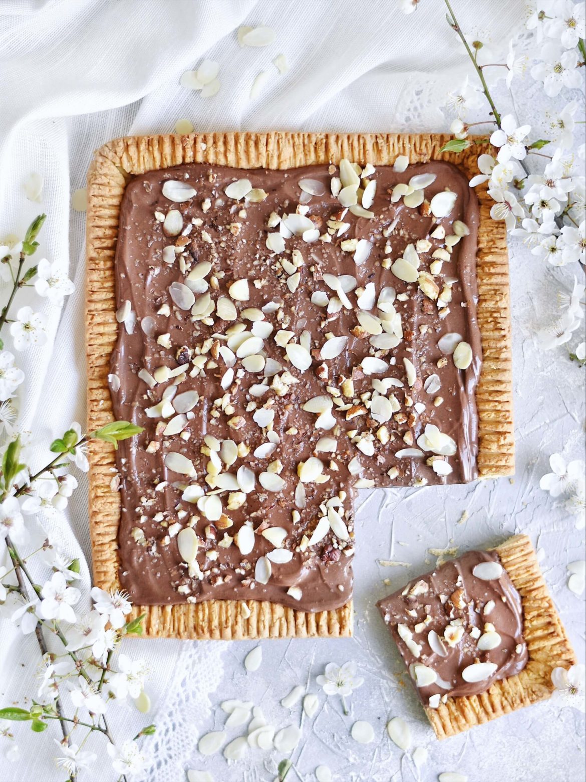 Fit mazurek wielkanocny bez cukru z czekoladowym kremem