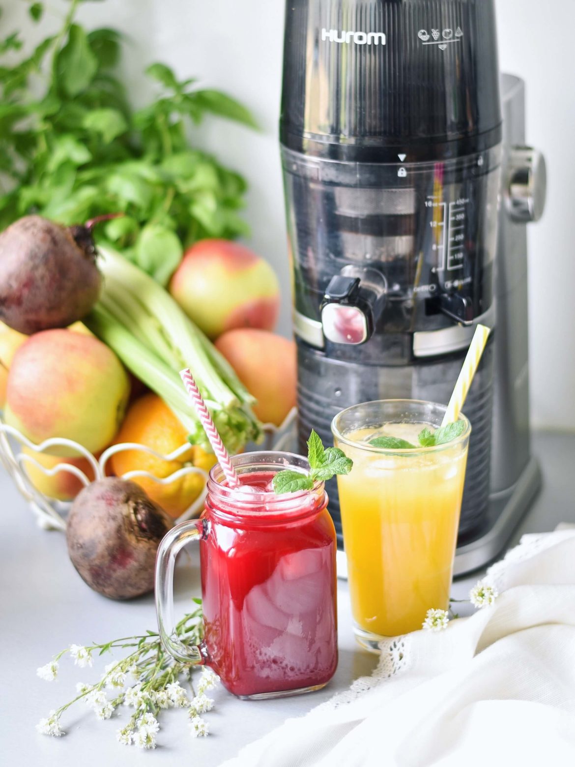 Czy warto kupić wyciskarkę wolnoobrotową? Recenzja + przepisy na soki oraz orzeźwiające lody